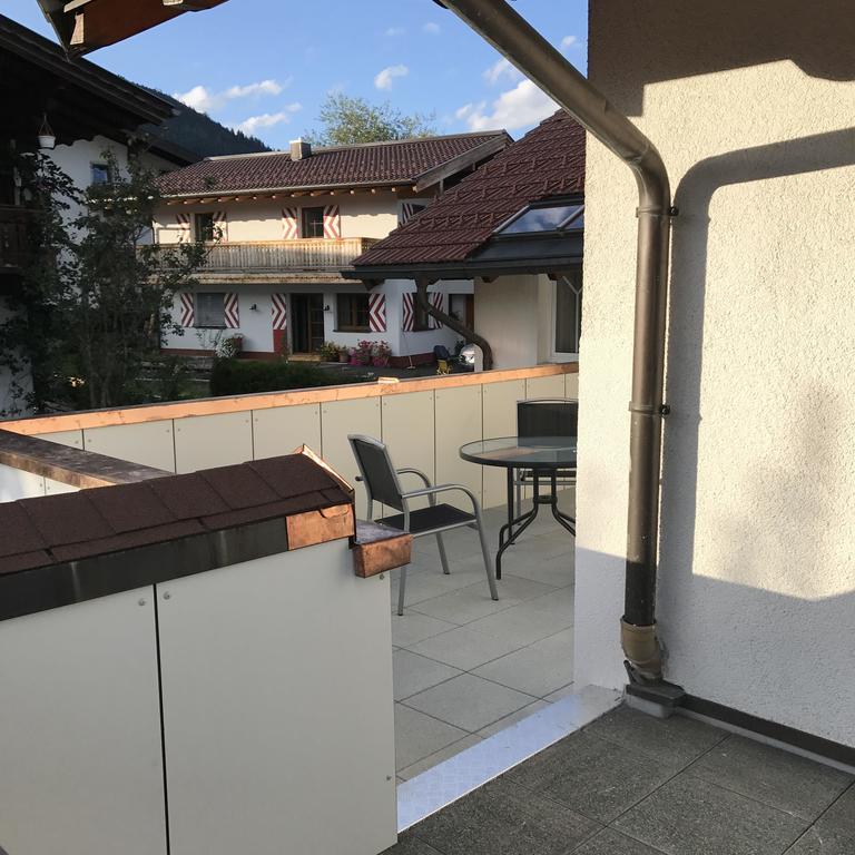 Haus Meneweger Lägenhet Flachau Exteriör bild